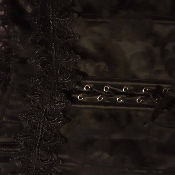 Bustier - Picture 5 of 5